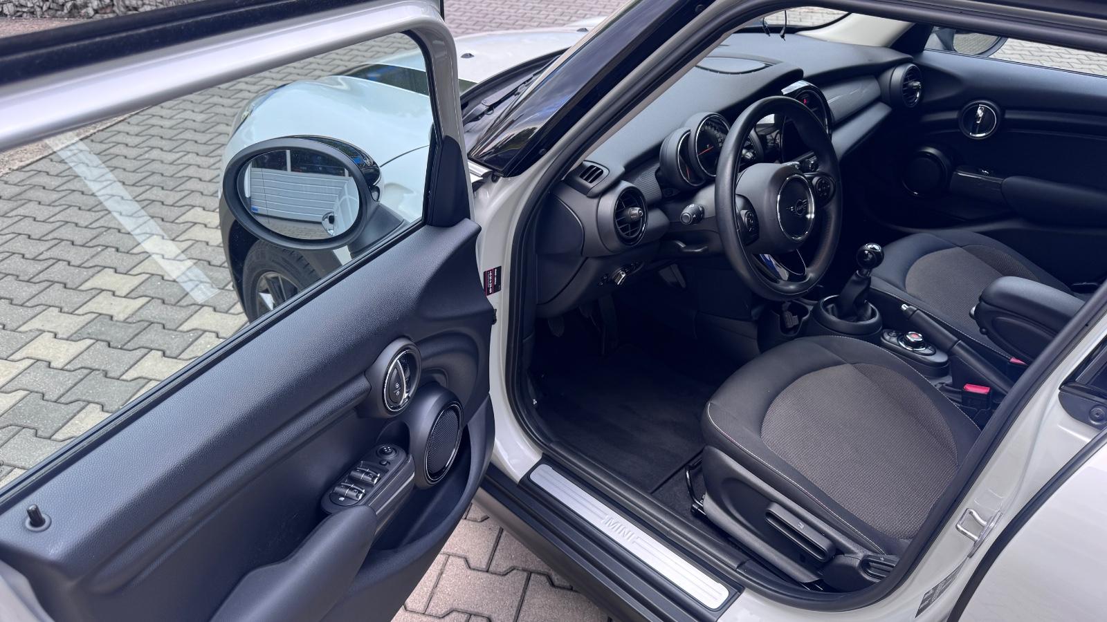 MINI COOPER Mini 5-trg. LED Navi Alu Sihzg