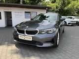 BMW 320d xDrive Advantage NAVI Pro - BMW 320 Gebrauchtwagen in Düsseldorf