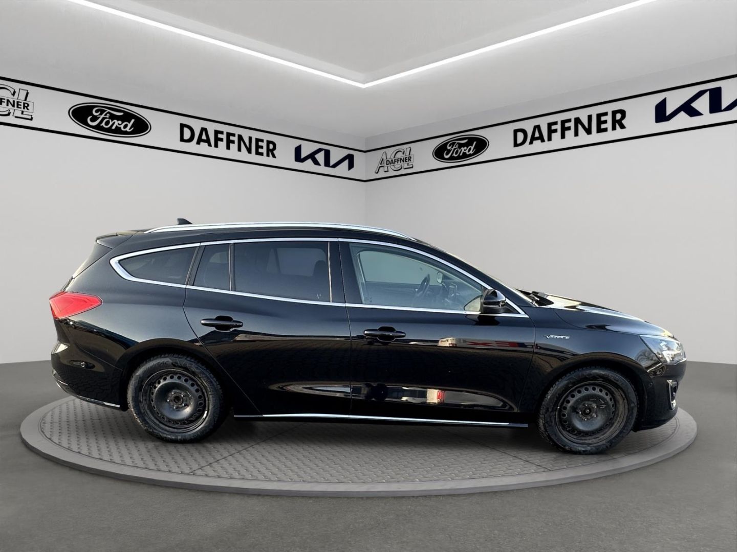 Fahrzeugabbildung Ford Focus Turnier 2.0 EcoBlue Vignale HÄNDLER/EXPORT