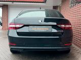 Skoda Superb Lim. Style Memory*BiXenon*1.HD - Skoda Superb: Limousine