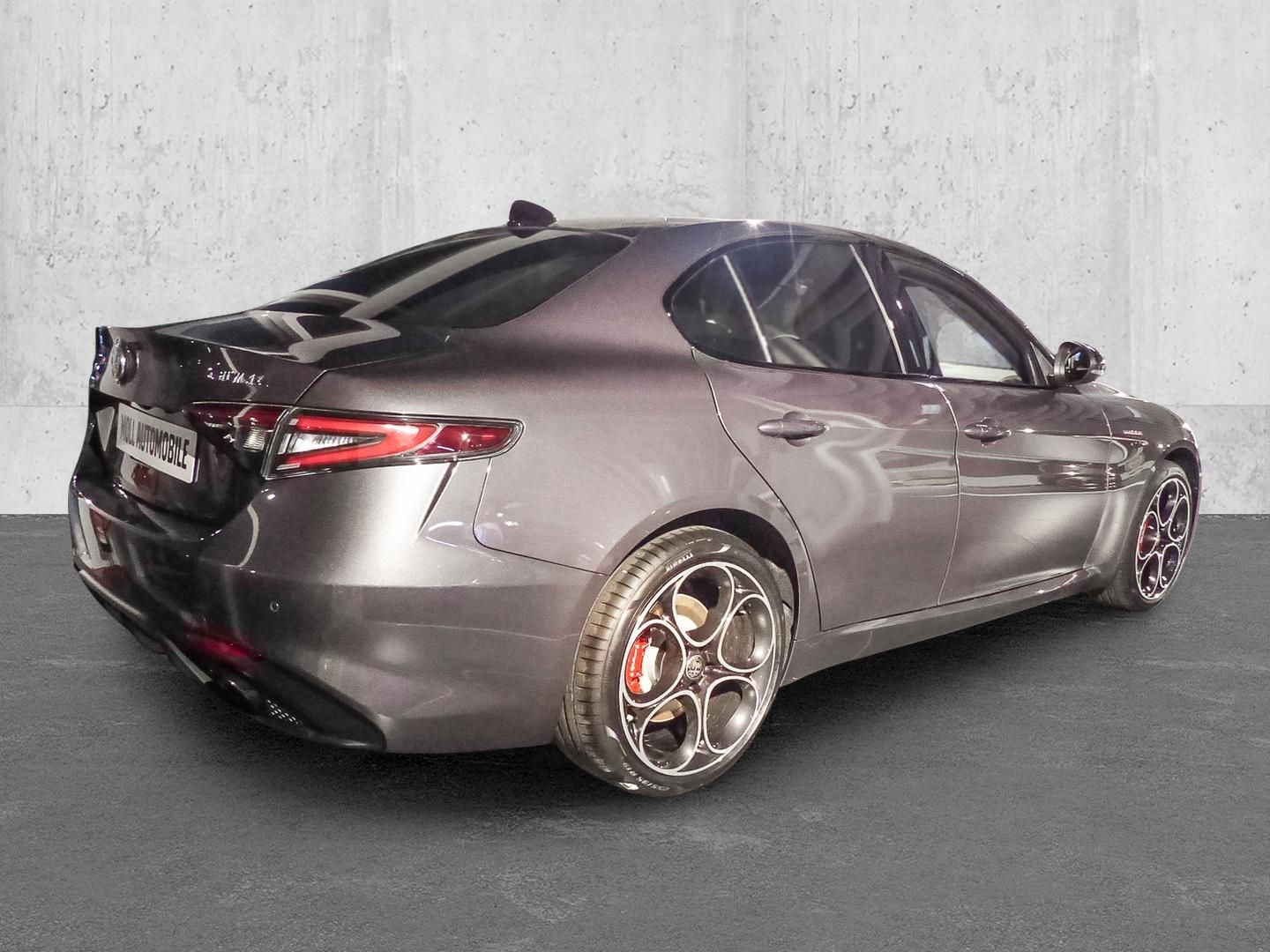 Alfa Romeo Giulia Veloce Premium Audio & Technologie-Paket imagem 2