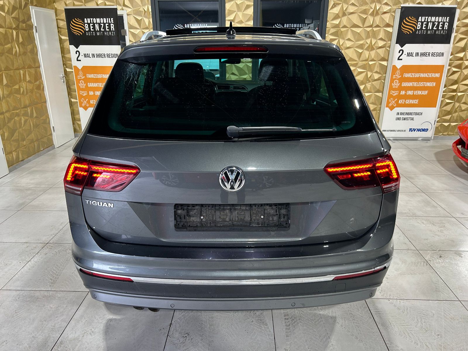 Fahrzeugabbildung Volkswagen Tiguan Highline BMT/PANO/ACC/APPLE/ALCANTARA/KAM