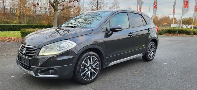 Suzuki SX4 S-Cross Club Leder