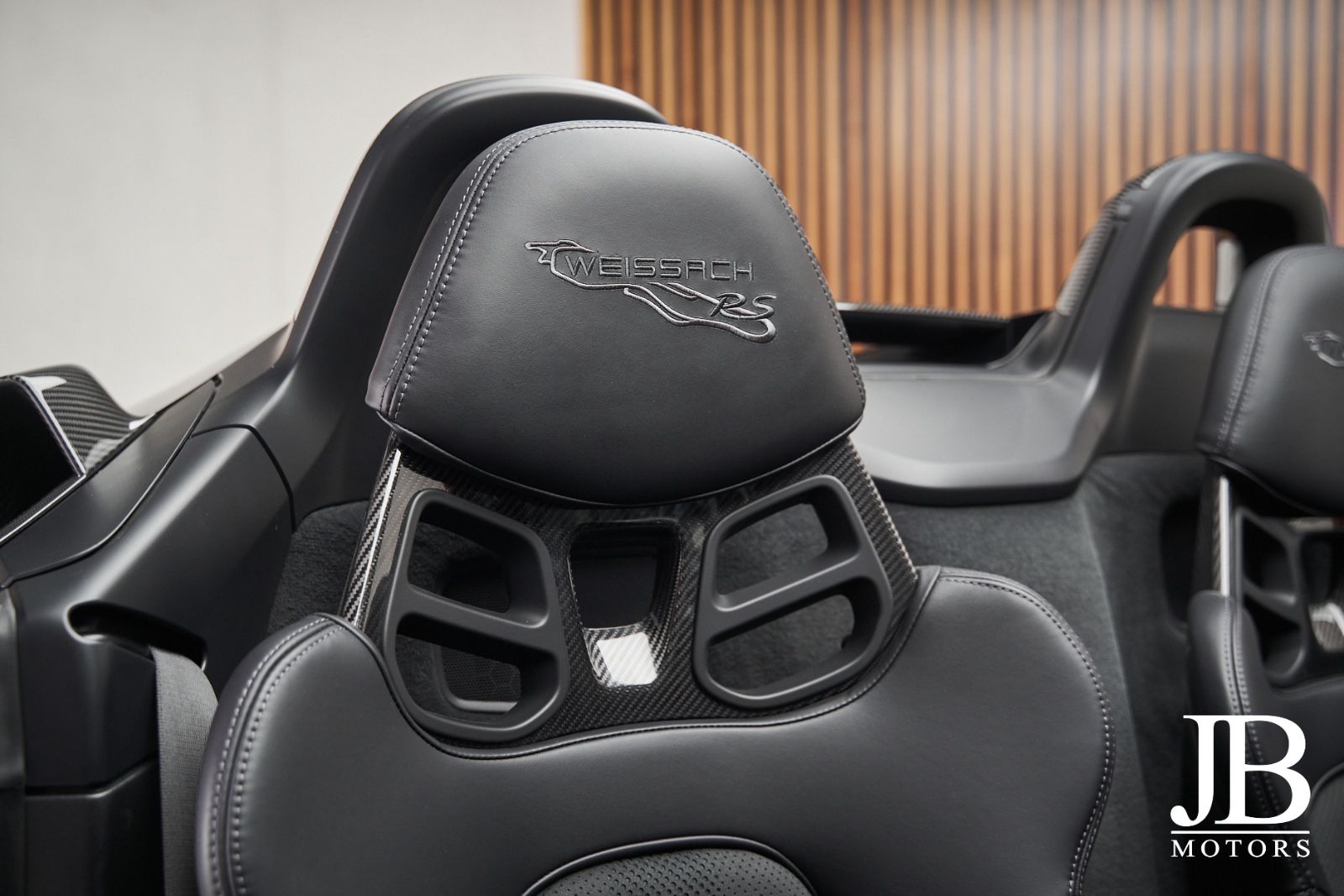 Fahrzeugabbildung Porsche Spyder RS Weissach PCCB Lift Magnesium Chrono