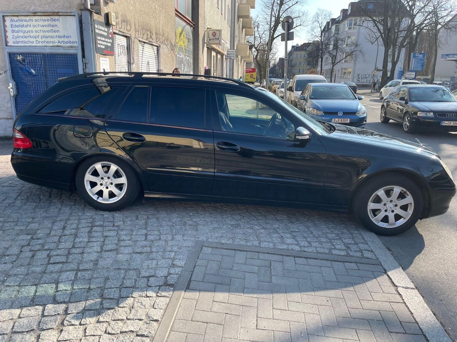 Mercedes-Benz E 220 CDI Kombi,Automatik,Klima,Xenon,NAVI,SHD