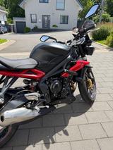 Triumph Street Triple R ABS 675 - TRIUMPH STREETFIGHTER