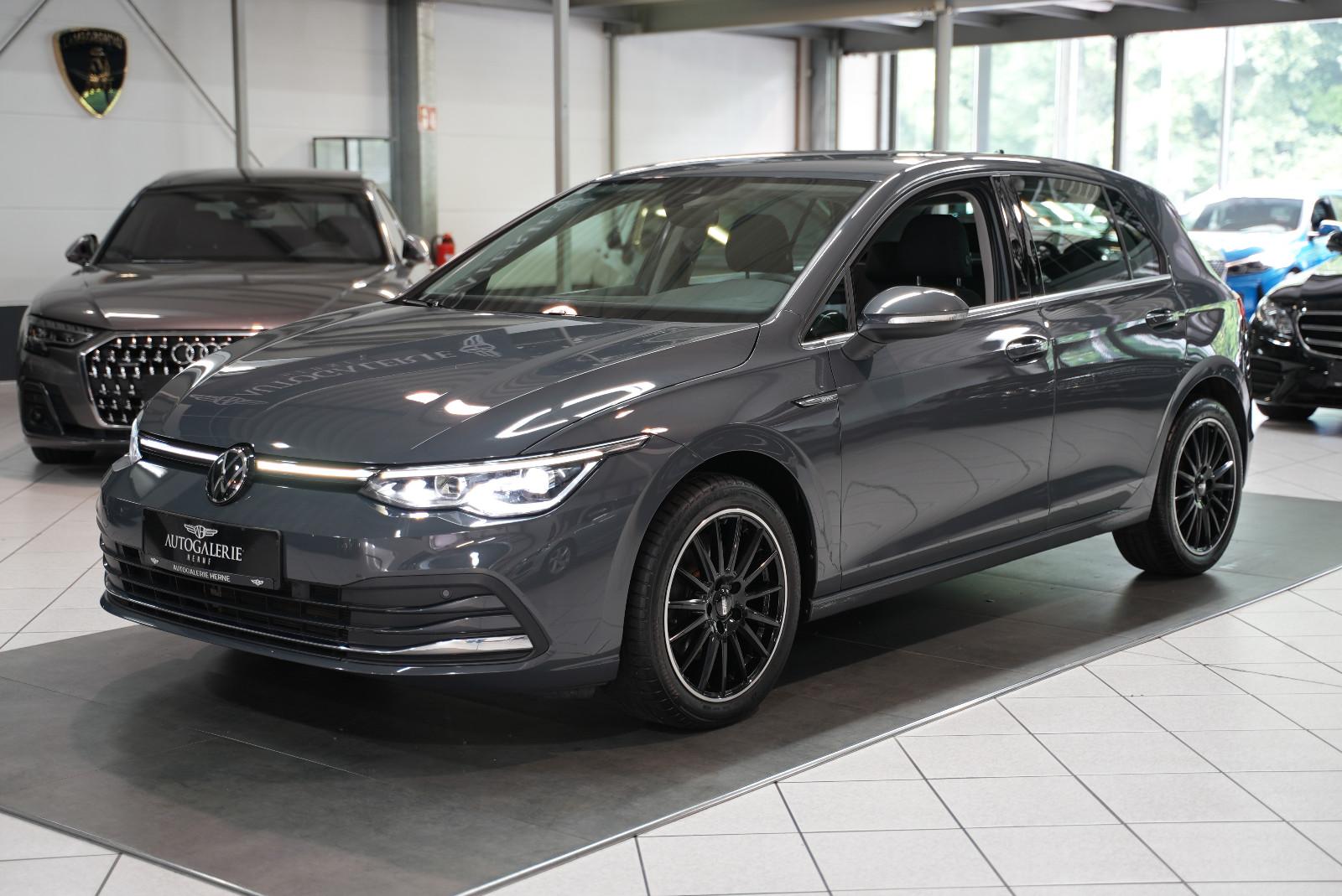 Volkswagen Golf VIII Lim. Style*LED*NAVI*MASSAGE*SITZHZ*ACC
