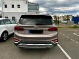 Hyundai SANTA FE 2.4 GDI Style 4WD 6AT SEVEN Style - Hyundai SANTA FE: Style