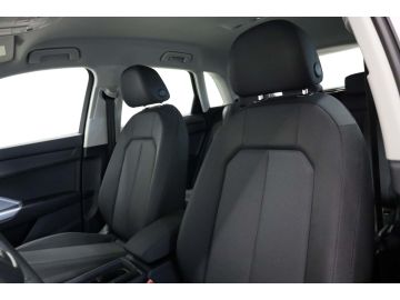Audi Q3 - 10