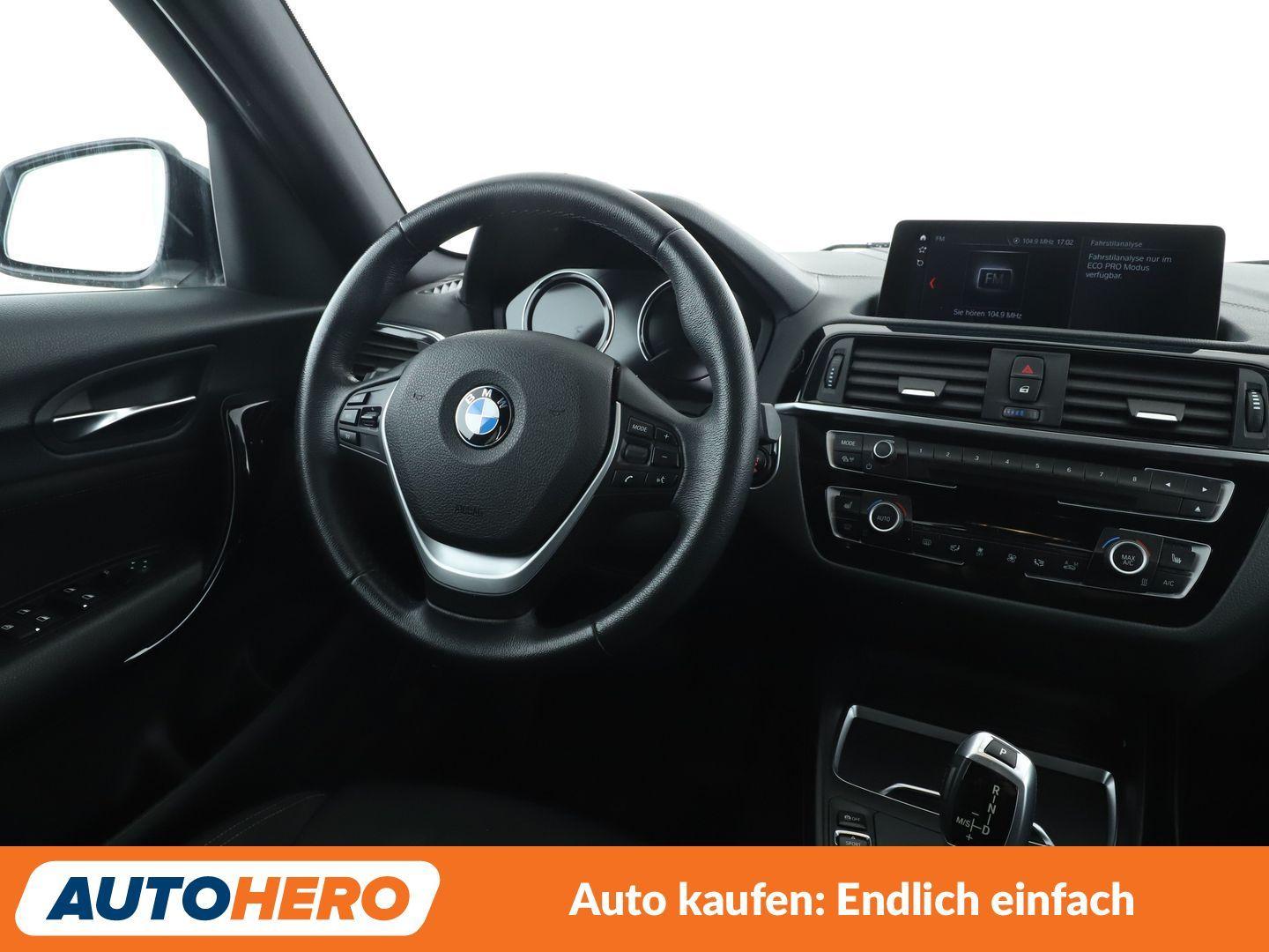 BMW 118i Edition Sport Line Shadow Aut.*NAVI*LED*PDC