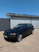 BMW E46 320D TÜV fast Neu Touring Xenon Sc... - BMW 320 aus 2001: 320d