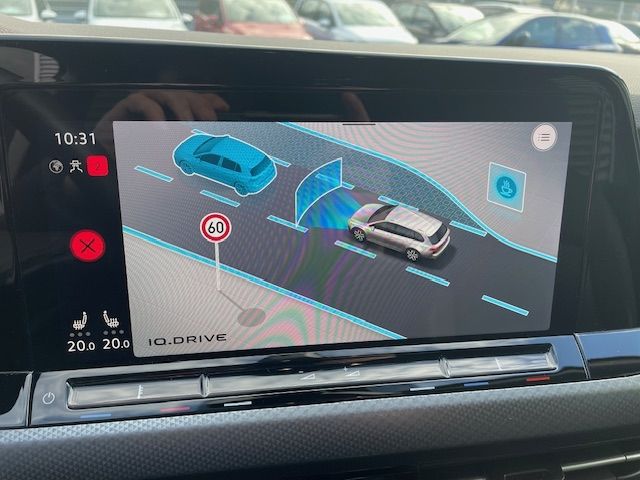 Golf Variant 1.5 TSI Active  Navi digitales Cock