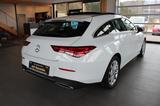 Mercedes-Benz CLA 180  Shooting Brake Progressive*NAVI*LED* - silberne Mercedes-Benz CLA 180 Shooting Brake