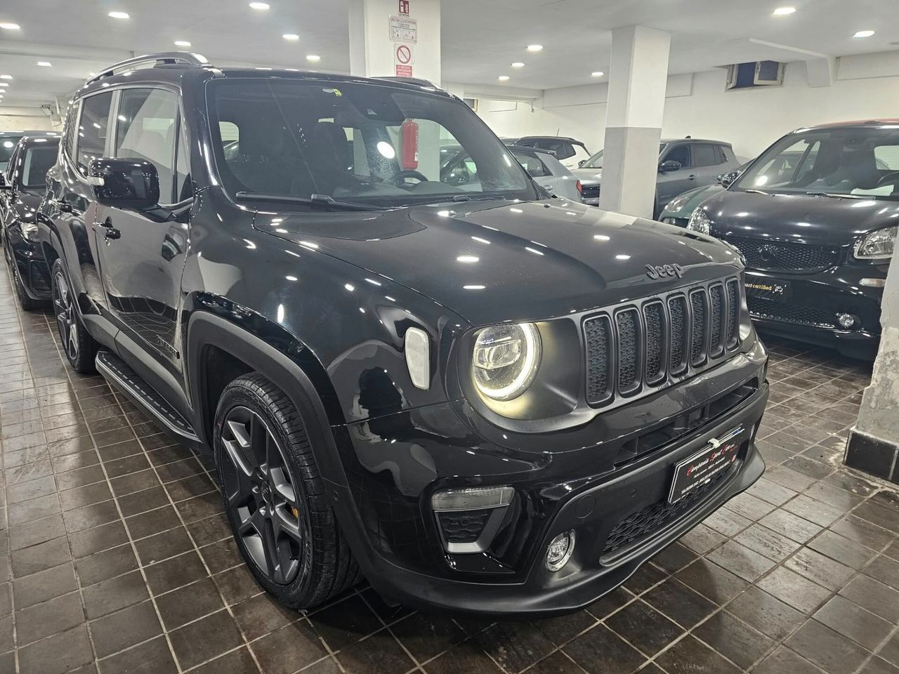 Jeep NUOVA JEEP RENEGADE S BLACK LINE 1.6 MJT 130CV M imagem 3