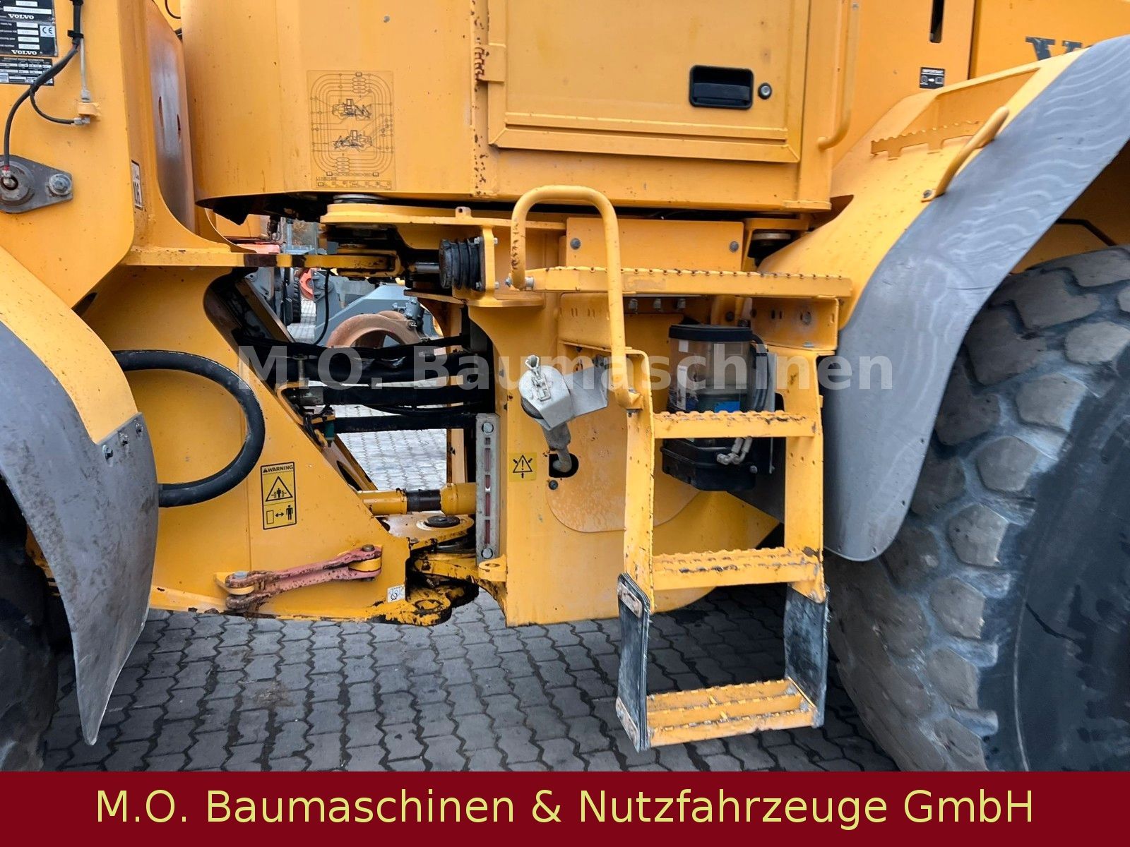 Fahrzeugabbildung Volvo L 120 E /BSS/Waage /AC / ZSA/