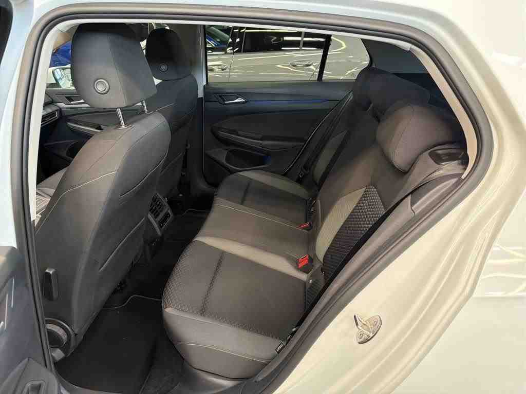 Volkswagen Golf - Bild 11