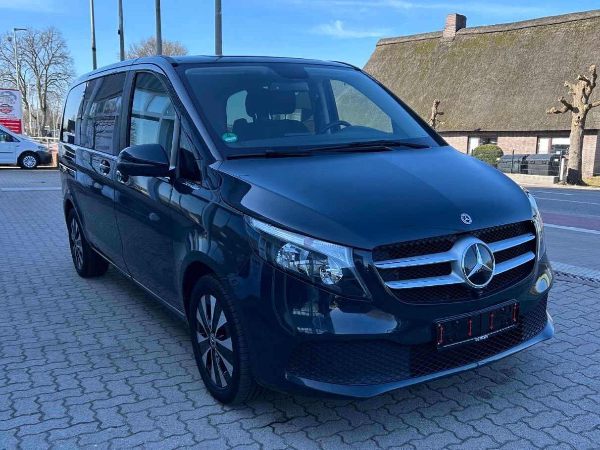 MERCEDES-BENZ V 220d KOMPAKT 9G-TRONIC/7-SITZER