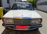 Mercedes-Benz 200
