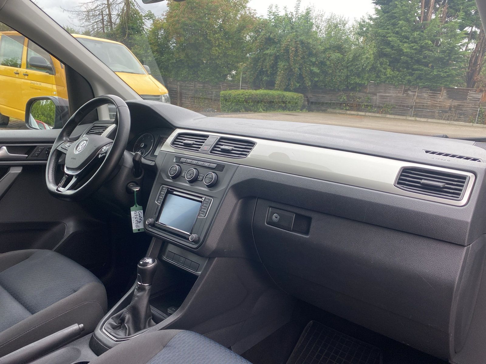 Fahrzeugabbildung Volkswagen Caddy Kombi 2.0 TDI XENON DAB STANDHZG