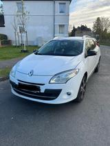 Renault Megane Grandtour Bose Edition dCi 110 EDC Bo... - Renault Megane aus 2011: Grandtour