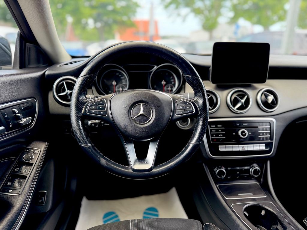 Mercedes-Benz CLA 180 Shooting Brake Aut. RKam LED Sportsitze – Ansicht 20