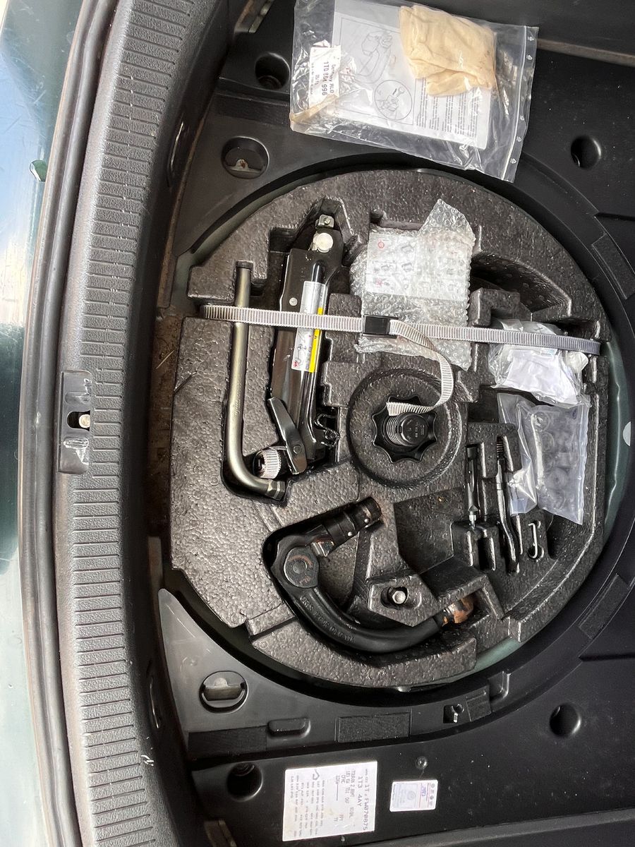 Fahrzeugabbildung Volkswagen Touran Highline BMT 2.0 TDi DSG