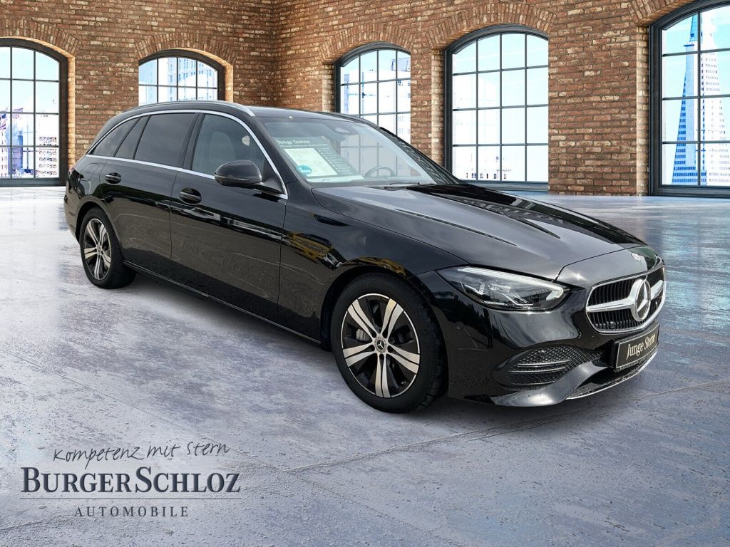 Mercedes-Benz C 300 — fotografia 3