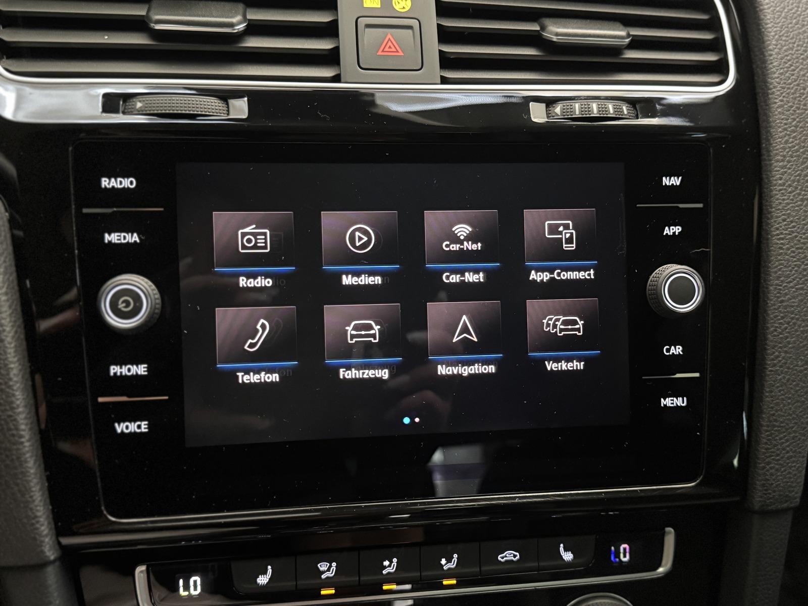 Volkswagen Golf Limo 2.0 TDI DSG R-Line Dig.Cockpit*Navi*