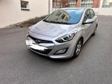 Hyundai i30 1.4CRDi Diesel 6gang Tüv 01/2028 - Hyundai i30 mit Diesel-Antrieb: Kleinwagen