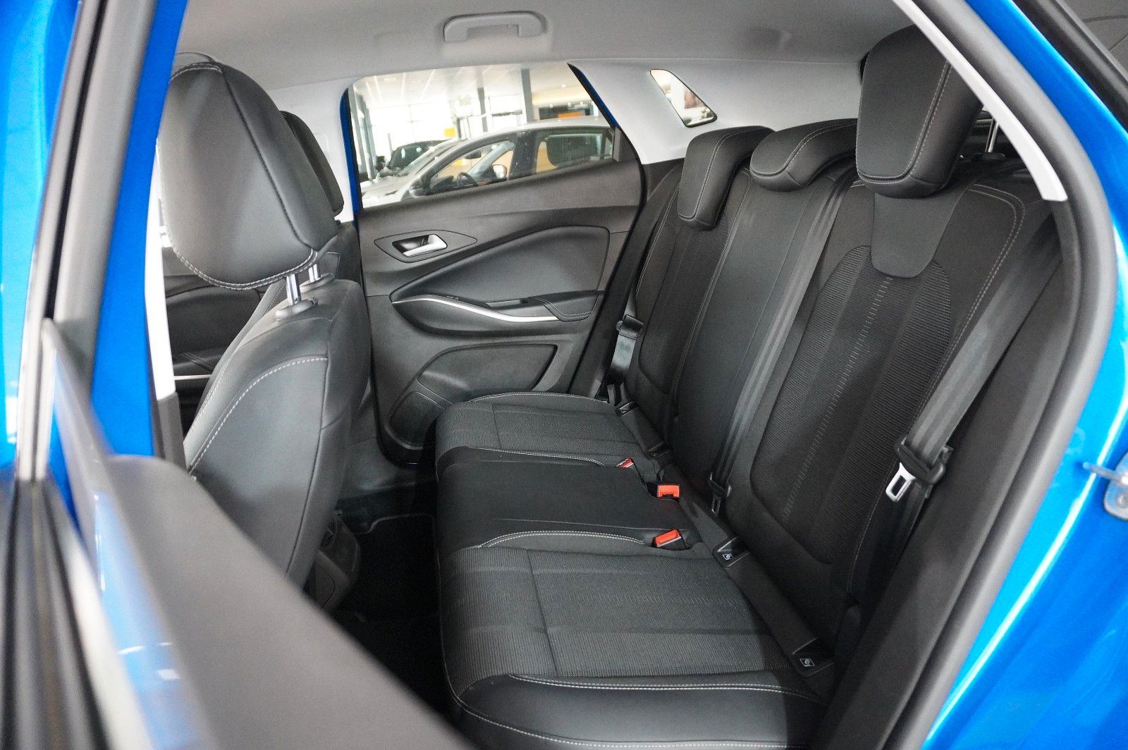 Fahrzeugabbildung Opel Grandland 1.5D GS SPORT NAVI/LED/VIRT./SPORT/DAB