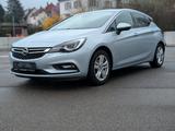 Opel Astra K 1.4 Turbo/Leder/LED/4x SHZ/Autom/Sitzküh - mit Benzin-Antrieb: Silber, Vollleder