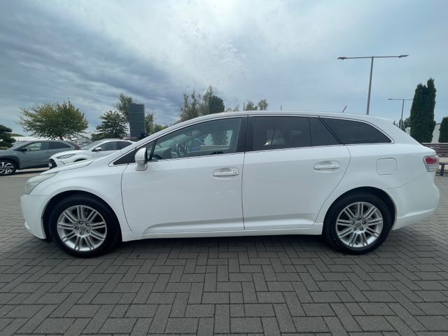 Toyota Avensis  Kombi Executive