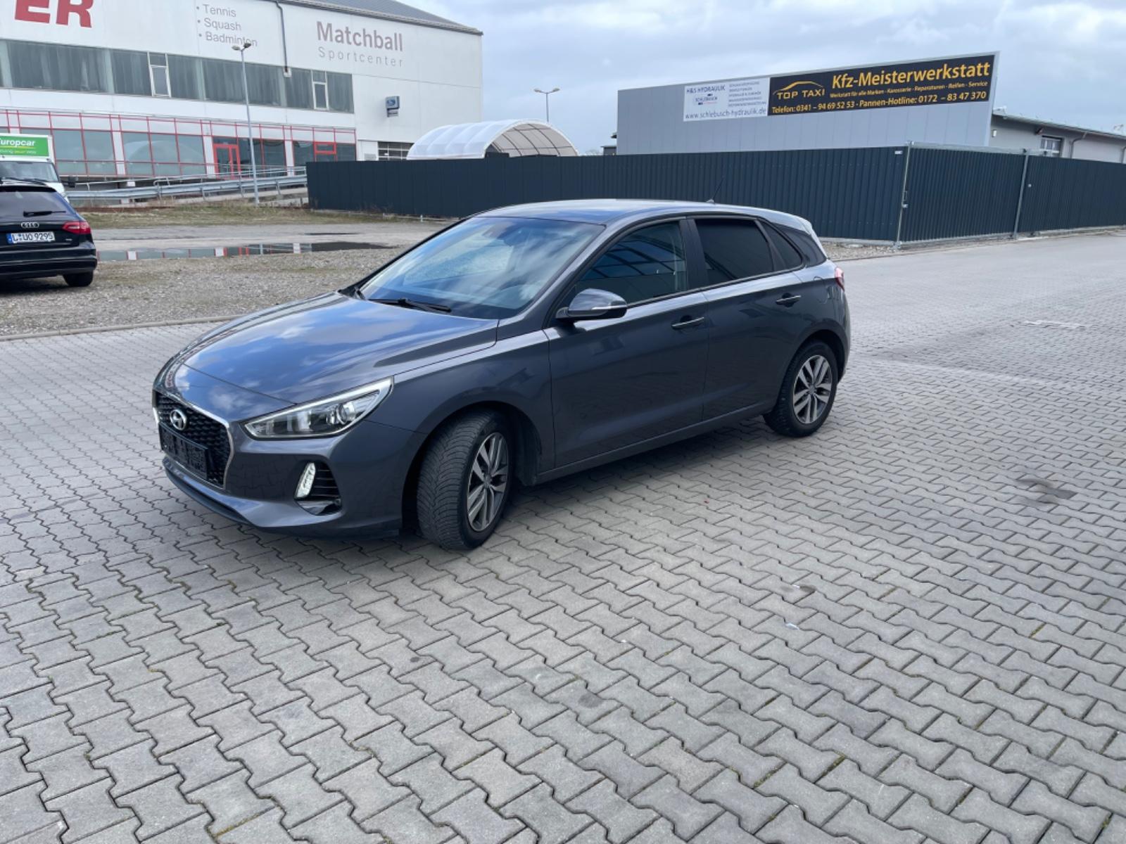 Hyundai i30 1.6 CRDI Automatik Klima Alu Spurhalteassist