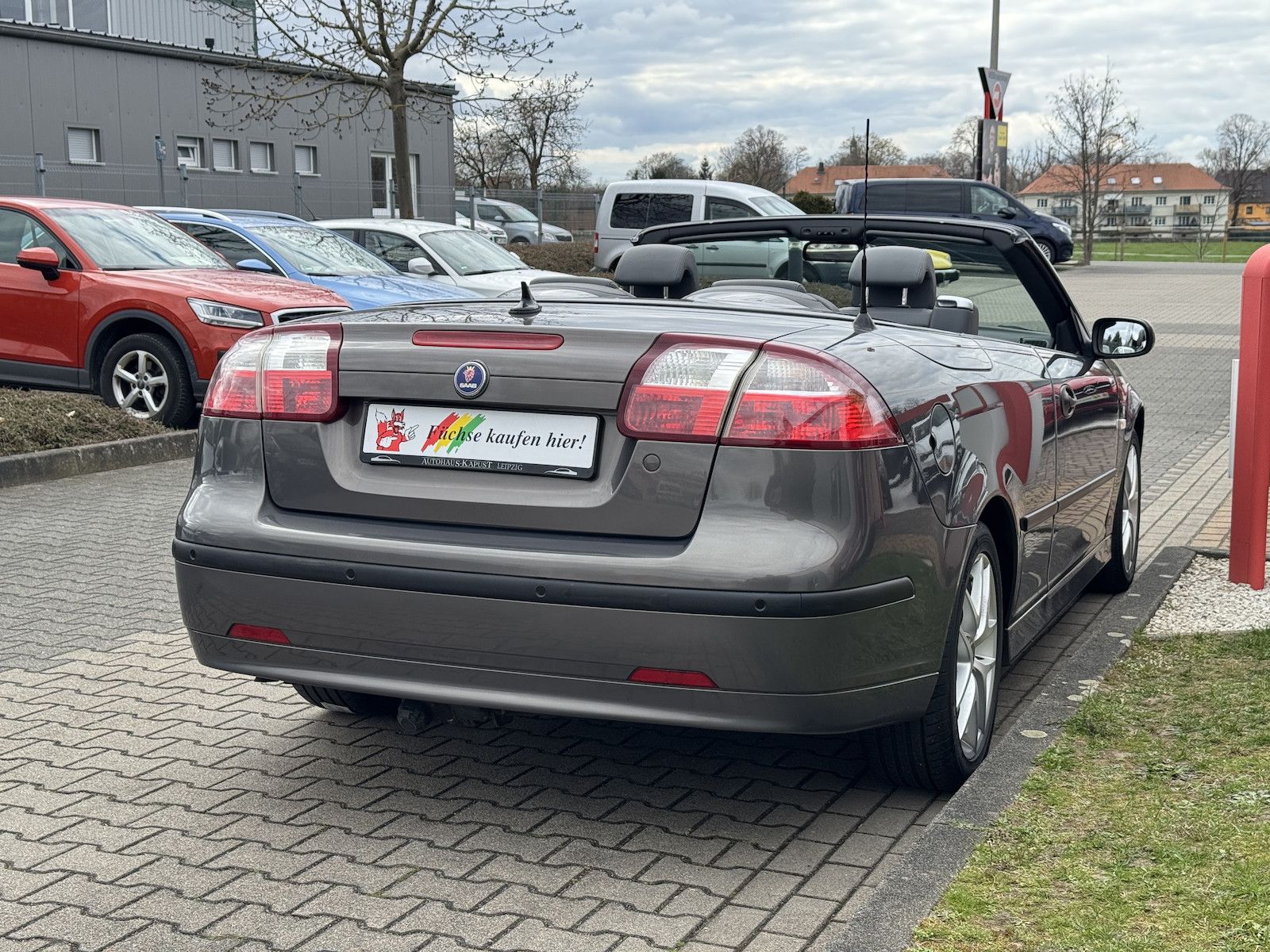 Fahrzeugabbildung Saab 9-3 1.9 Cabrio Automatik/StandHz/Leder/Navi/Ahk