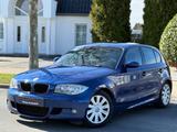 BMW 118i M-Paket *PDC *SHZ *SERVICE NEU - BMW 1 Series aus 2006