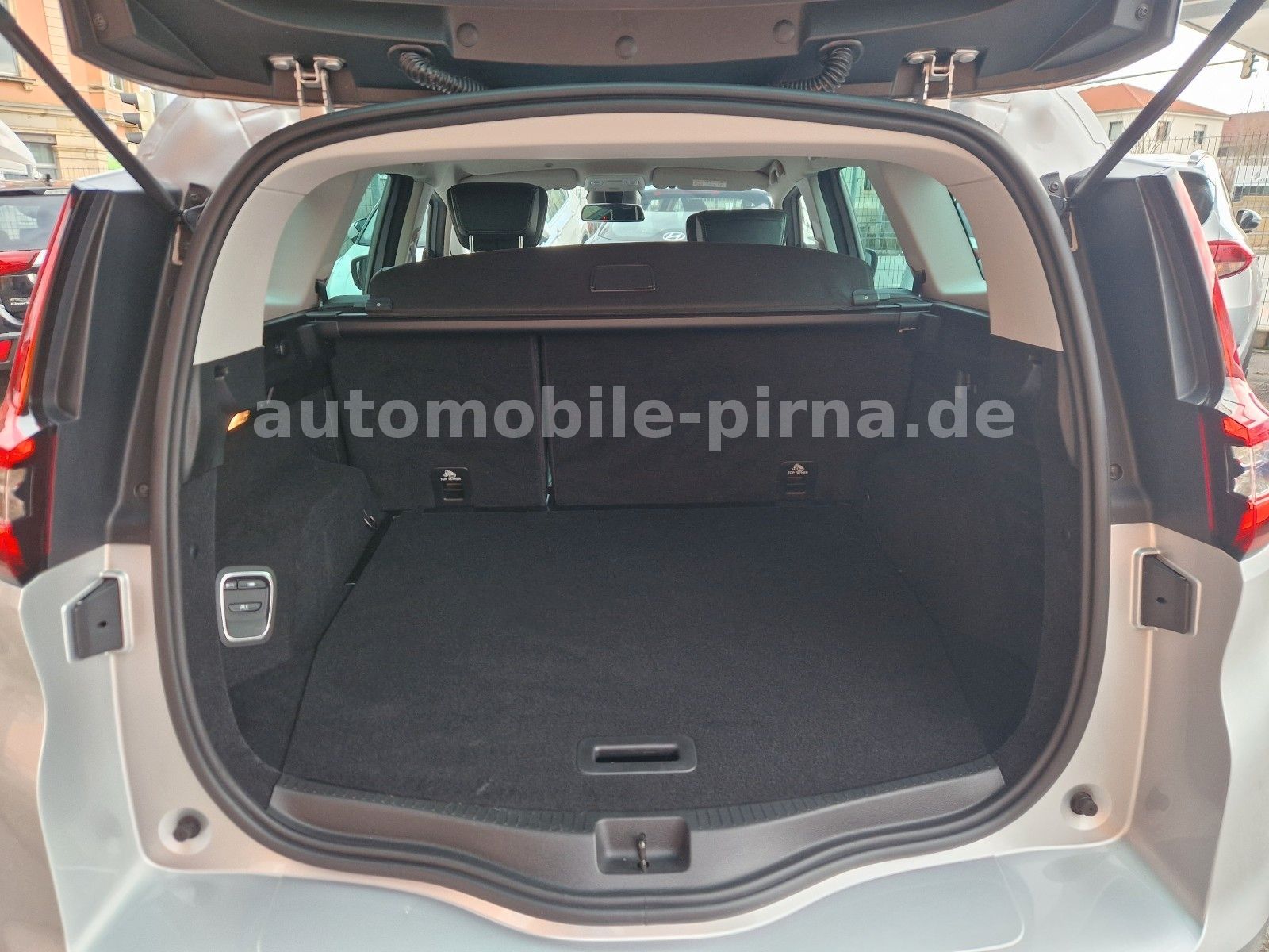 Grand Scenic IV TCe 130 BOSE-Edition 6-Gang