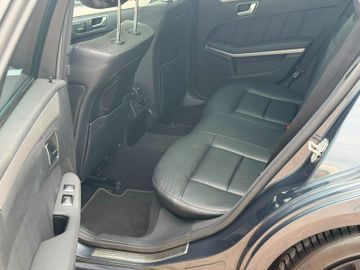 Mercedes E 350 - 11