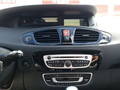 Fahrzeugabbildung Grand Scenic III  BOSE Edition 1.5 dCi 110 FAP E