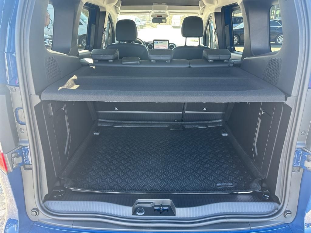 Fahrzeugabbildung Mercedes-Benz T 180 d STYLE Standard LED KAM Navi SHZ ParkA