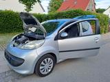 Peugeot 107 Filou Klima 1 Jahr Tüv !!! - Peugeot 107 in München