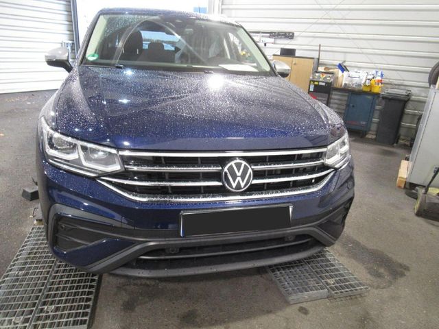 Volkswagen Tiguan Allspace 2.0 TDI LIFE MATRIX+PANO+ACC+APP