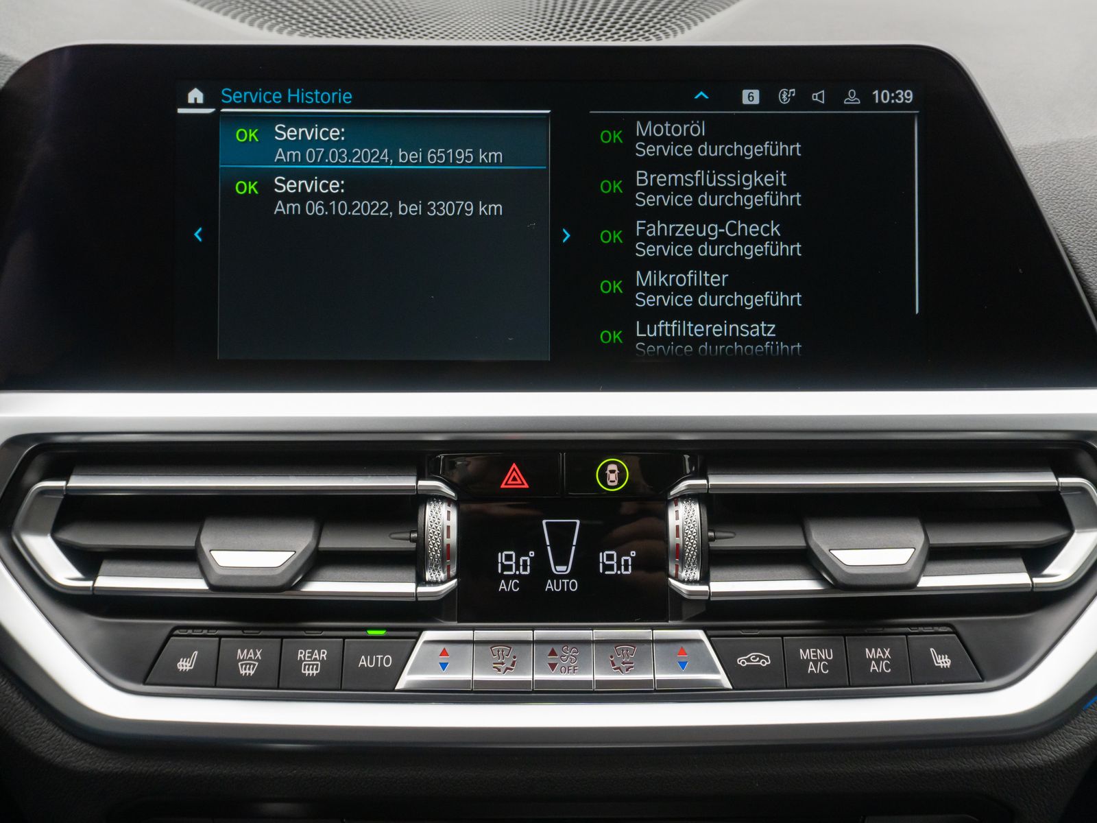 Fahrzeugabbildung BMW 330e Sport Line 360° Memory HUD DAB Laser HiFi