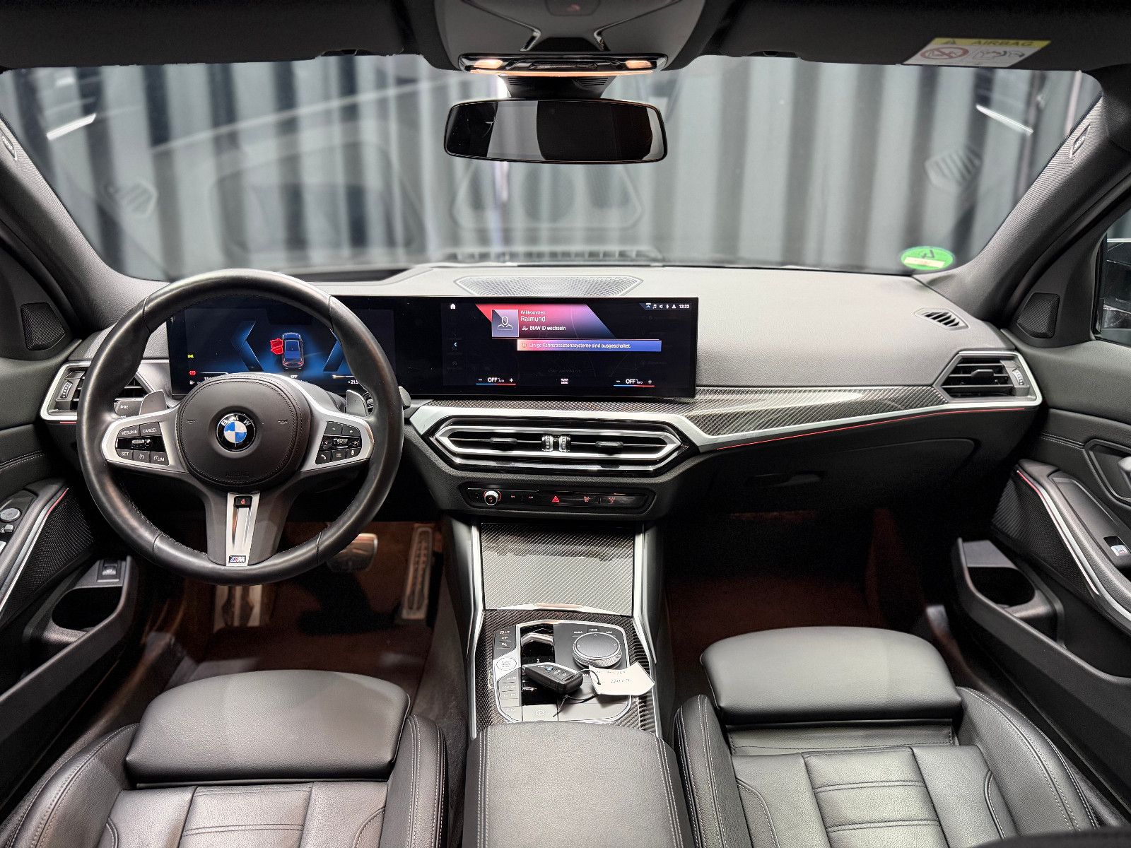 Fahrzeugabbildung BMW M340i xDrive Limousine |HiFi|360°|HuD
