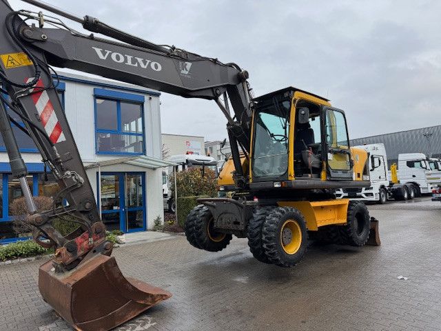 Volvo EW180 B