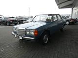 Mercedes-Benz 200 D (W123), Originalzustand - Mercedes-Benz 200: 200d W123