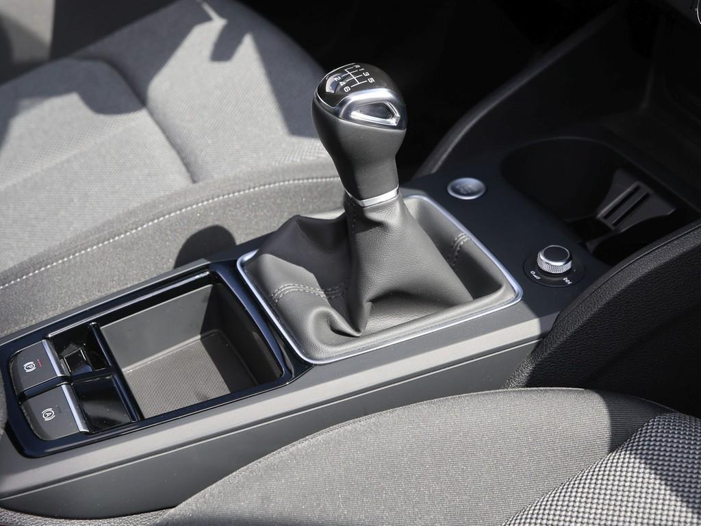 Audi Q2 30 TFSI S line AHK GRA Kamera PDC+ GWF, миниатюра 15