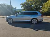 Volkswagen Passat Variant 2.0 TDI SCR 176kW DSG 4MOT Hi... - Volkswagen Passat Variant: Von Privat