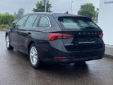 Skoda Octavia Combi 2.0 TDI DSG Style PANORAMA+AHK+HEA - Skoda Octavia: Allradantrieb