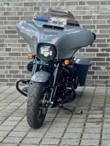 Harley-Davidson Street Glide Special - MOTORRAD VON 81 BIS 125 CCM