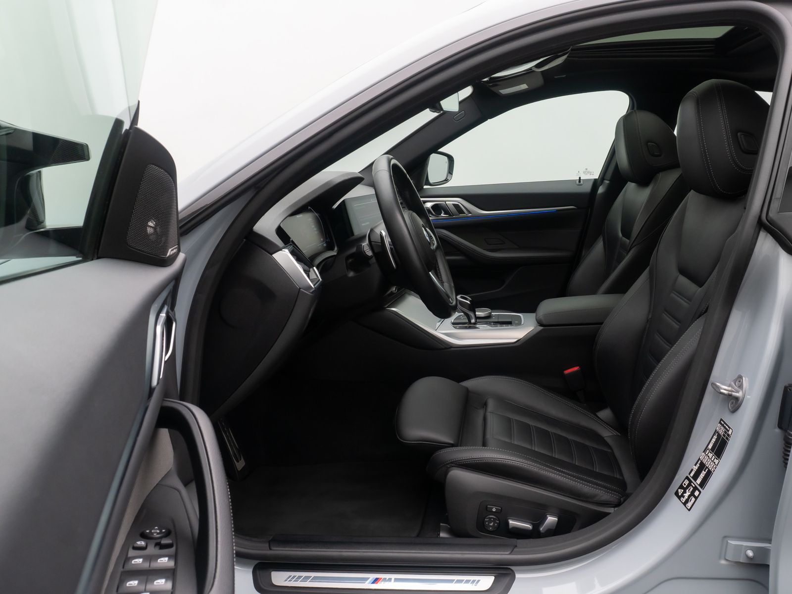 Fahrzeugabbildung BMW M440 i xD Gran Coup&eacute; H/K Kamera HUD DAB 19Zoll